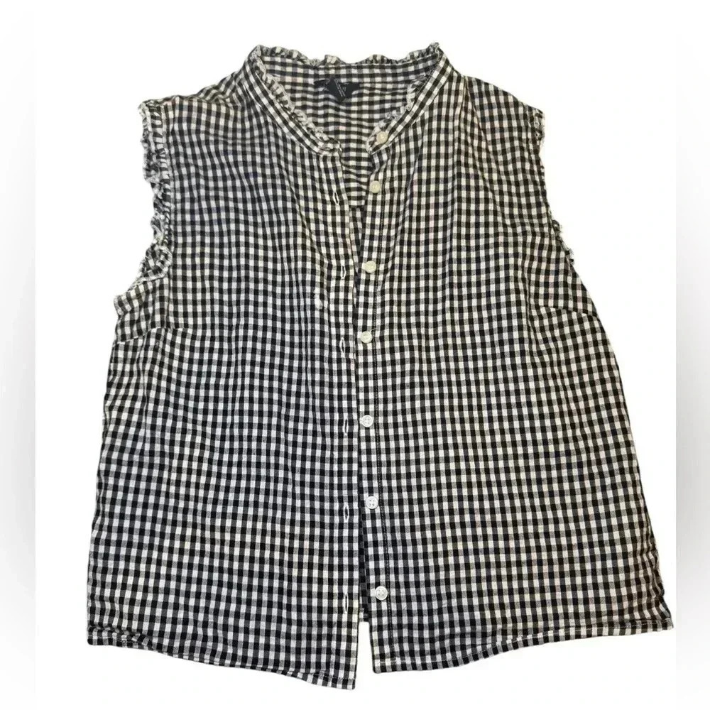 Forever 21 Woven Sleeveless Button  Shirt Black/White Checkered - Size Small